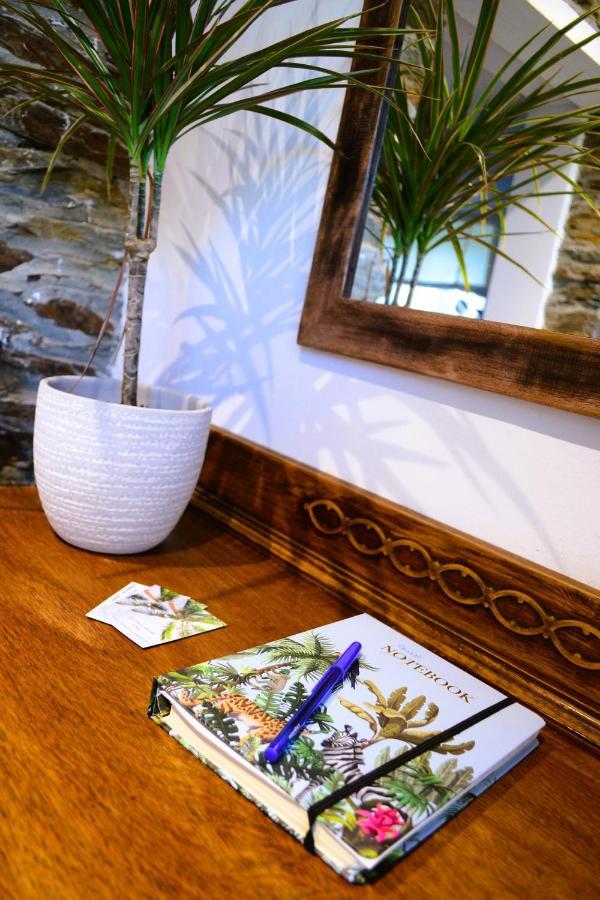 Le Vieux Moulin Gites - Detached Cottage With Garden Views And Pool Guégon Dış mekan fotoğraf