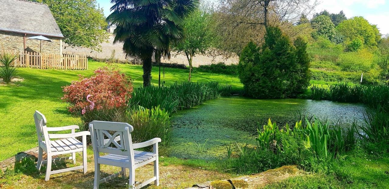 Le Vieux Moulin Gites - Detached Cottage With Garden Views And Pool Guégon Dış mekan fotoğraf